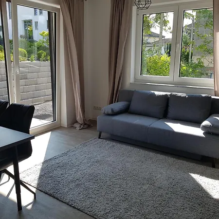 Eifelglueck 公寓 *